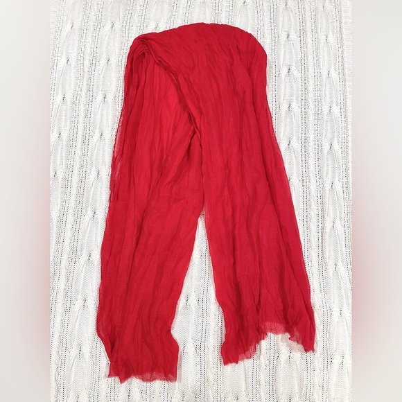 Bright red scarf wrap - Picture 4 of 6